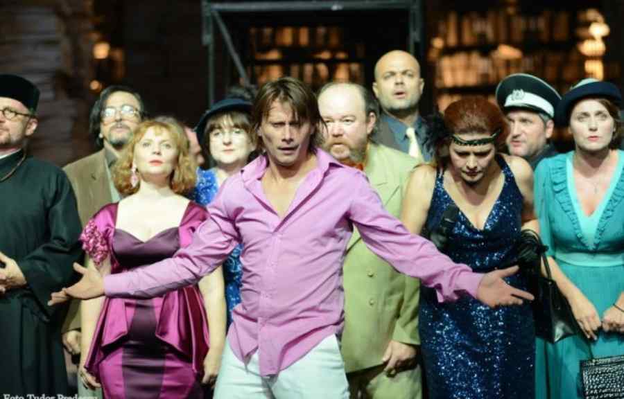 Eterne ipostaze teatrale, în octombrie