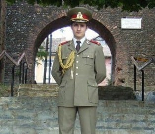 Lt.  Alexandru Gheorghe:  Am stat două ore în poziţie de drepţi în semn de protest