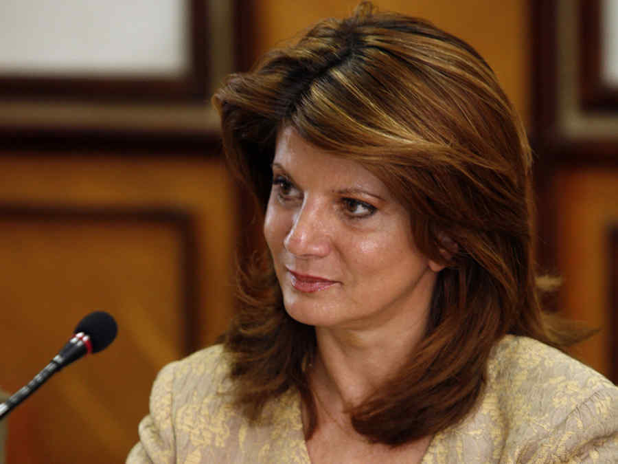 Am cerut desecretizarea contractelor privind gazele de şist!