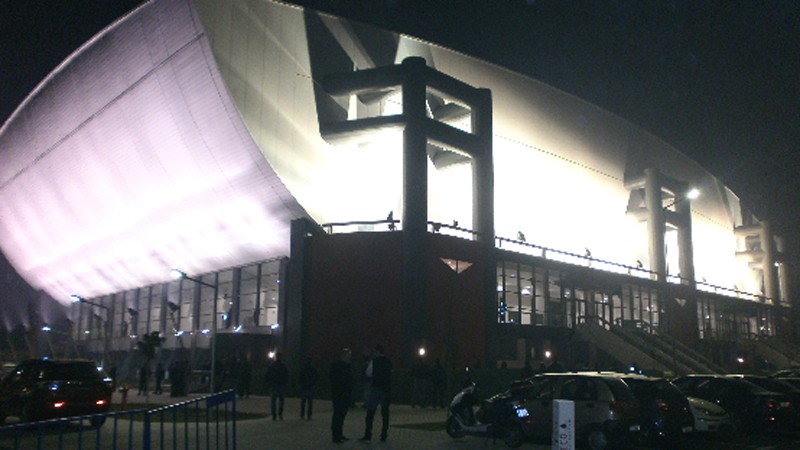 Craiova a inaugurat, în sfîrşit, noua Sală Polivalentă