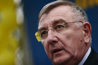 Crin Antonescu, făcut trădător şi antioccidental