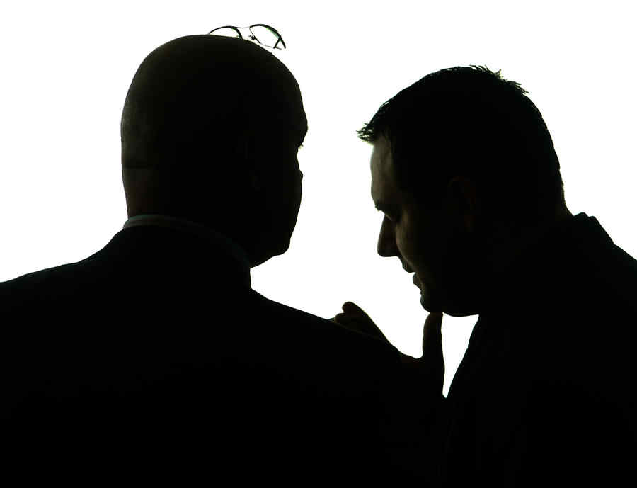 Serviciile de informaţii, implicate direct în bătălia din CSM