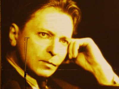 Delimitarea lui George Enescu de comunism