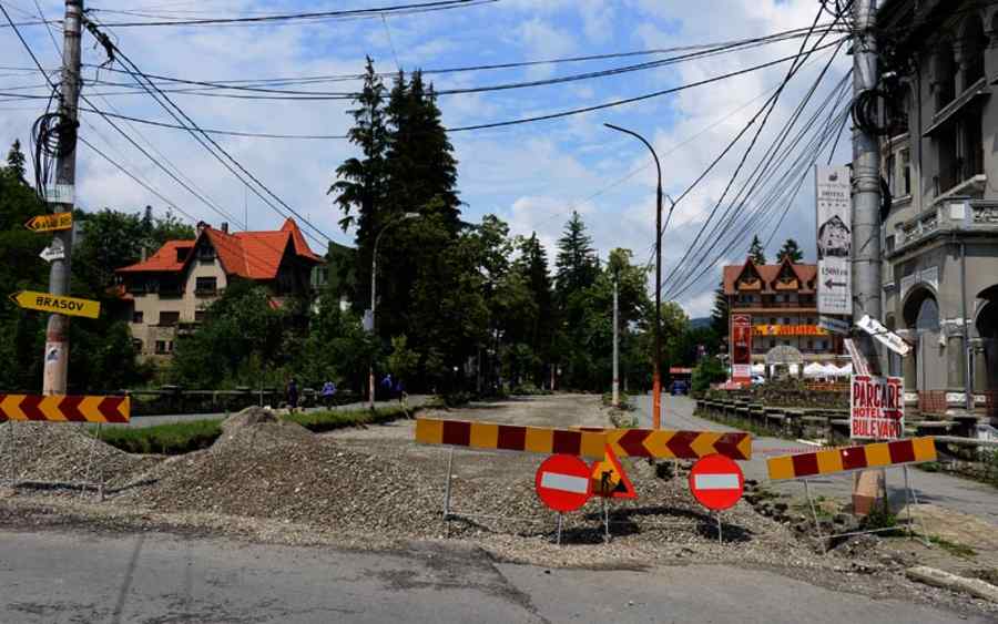 În plin sezon estival, Sinaia are interzis pentru șoferi
