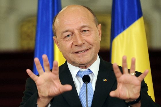 Băsescu: N-am văzut moldoveni cu ochi oblici. Ce să caute în Uniunea Eurasiatică?