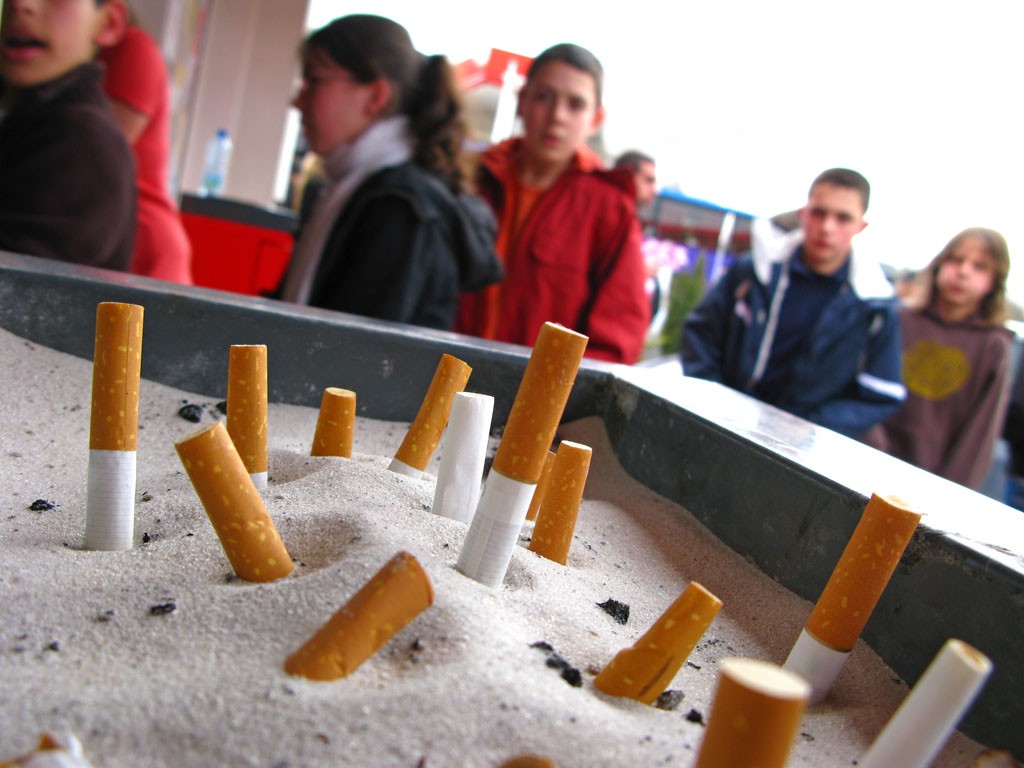 Directiva anti-tutun, la PE. Lobby-ul ucide?