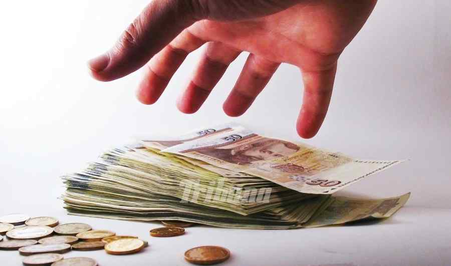 S-a votat legea conversiei creditelor în franci elvețieni