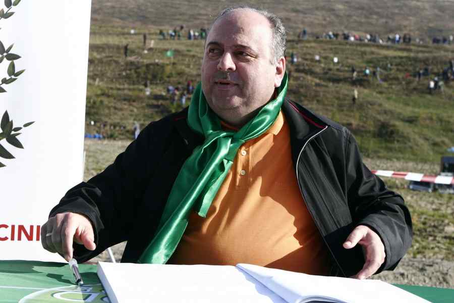 Gheorghe Ştefan alias „Pinalti” – produs de succes al Casei de consultanţă politică şi PR „Săftoiu&Săftoiu”