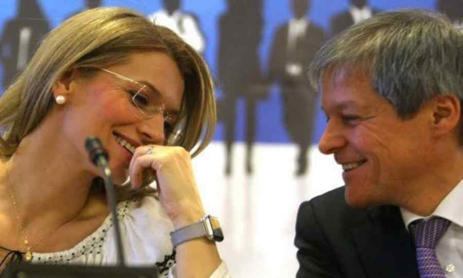 Cioloş, odă pentru USR şi un pic pentru PNL