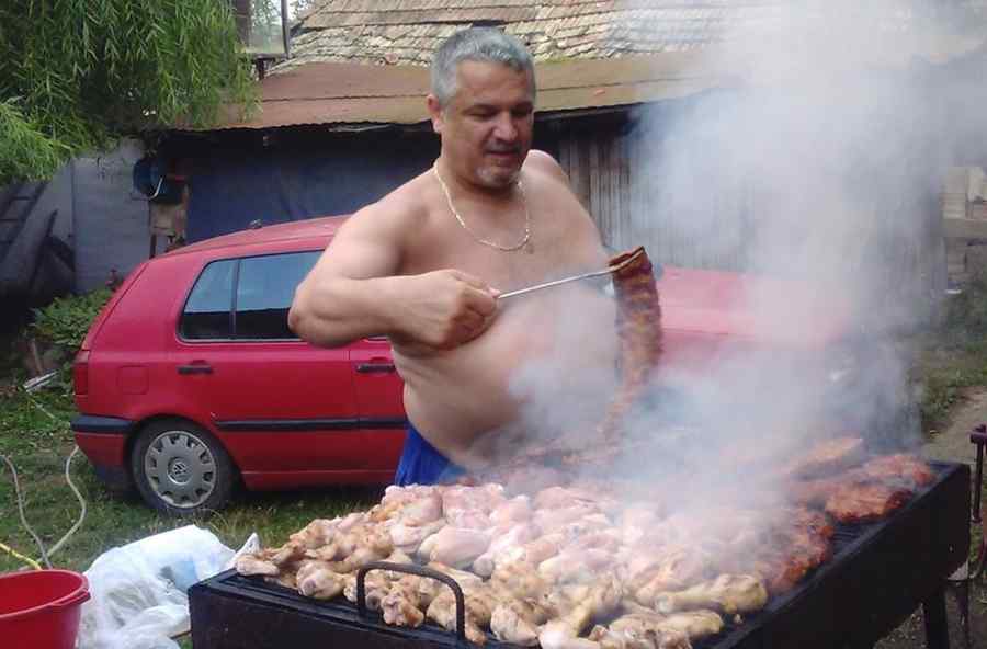 Angajat al RTV, decorat de Iliescu, reținut pentru pornografie infantilă