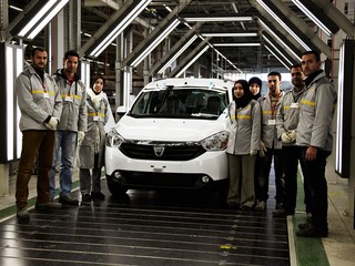 Anul Dacia: Francezii au trei noi modele pentru Tanger şi unul pentru Mioveni