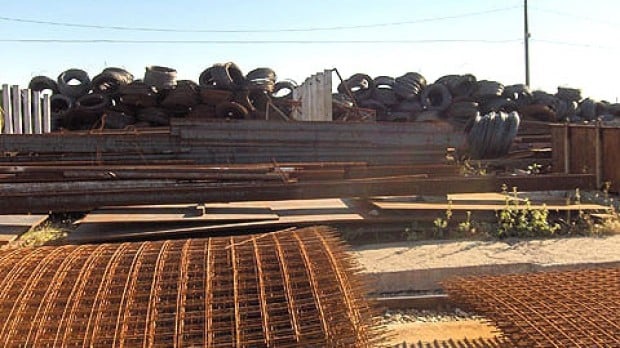 Criza a ieftinit materialele de construcţii cu până la 45%