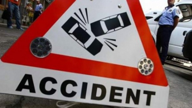 Accident cu un mort şi doi răniţi, în judeţul Gorj