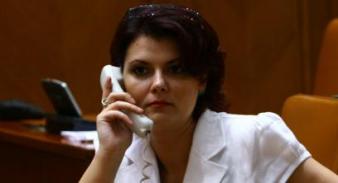 Adică nu poate fi vreunul mai prost ca el