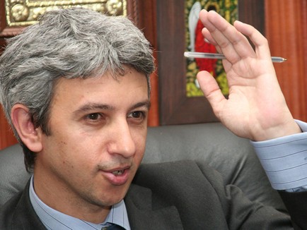 Licitaţia pentru privatizarea Oltchim, anulată. Ponta: Am oprit circul lui Dan Diaconescu