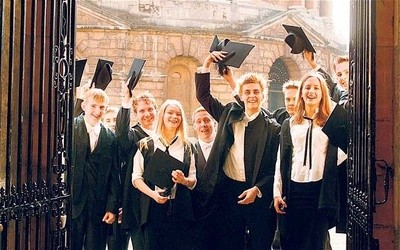 Limba română, predată în premieră la Oxford
