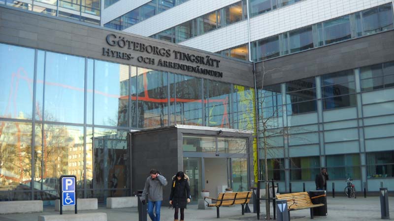 Români judecaţi în Suedia pentru viol în grup