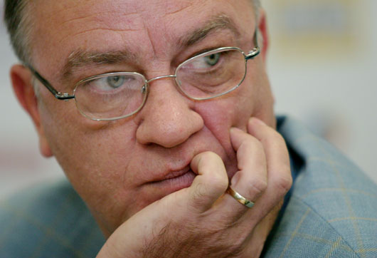 Mircea Sandu, mandat ilegal în fruntea FRF