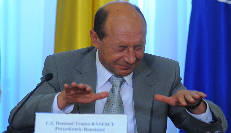 Tăcerea lui Băsescu, legată de boicotul maghiarilor la referendum?
