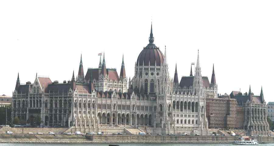 Budapesta, un câmp de ruine cultural