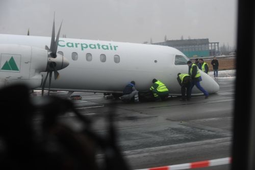 Aterizări și decolări cu plata înainte, ca pe „centură”