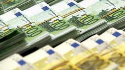 Cât se împrumută România pe zi
