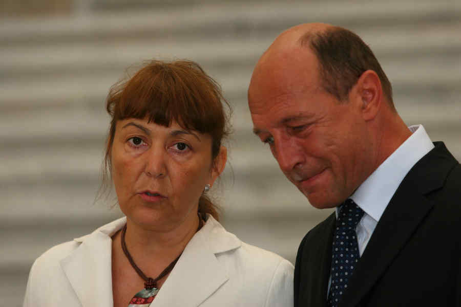 Monica Macovei se împotriveşte Comisiei de la Veneţia