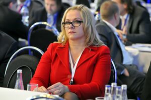 „Blonda” Cehiei a aruncat în aer Guvernul de la Praga
