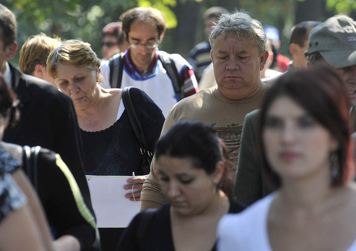 Păguboasa naivitate a românilor