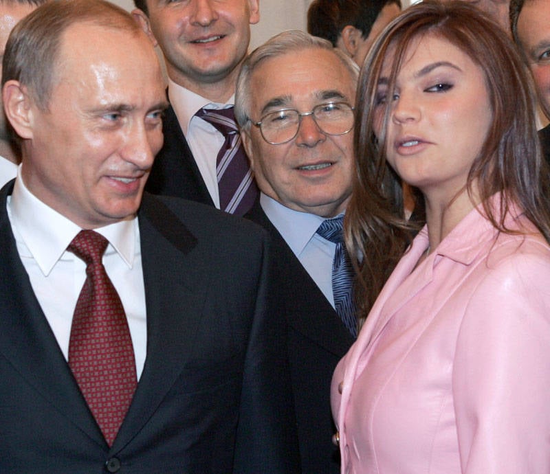 Presa anunță cununia în secret a președintelui Vladimir Putin cu fosta gimnastă Alina Kabaeva