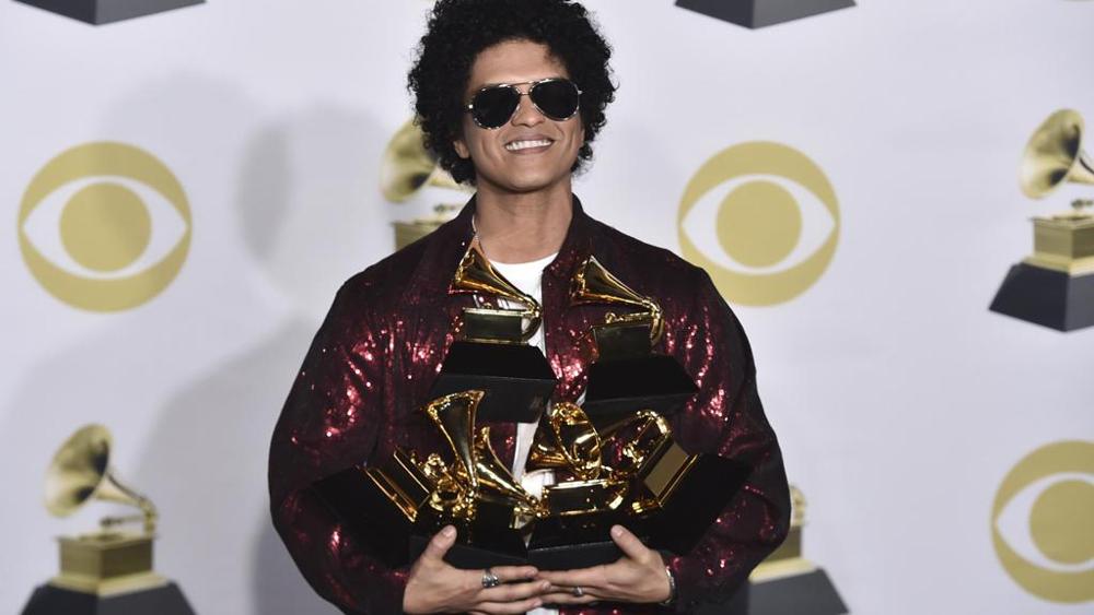 Bruno Mars a dominat cea de a 60-a ediţie a Premiilor Grammy