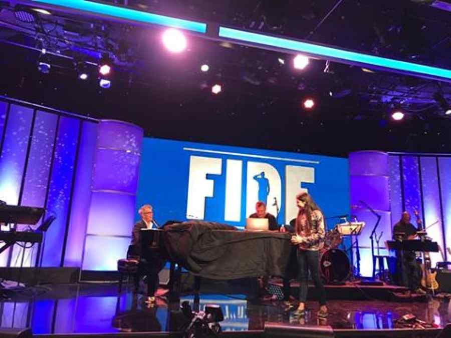 David Foster, acum câteva ore, în Los Angeles: Pucinni ar fi fost copleșit ascultând-o!