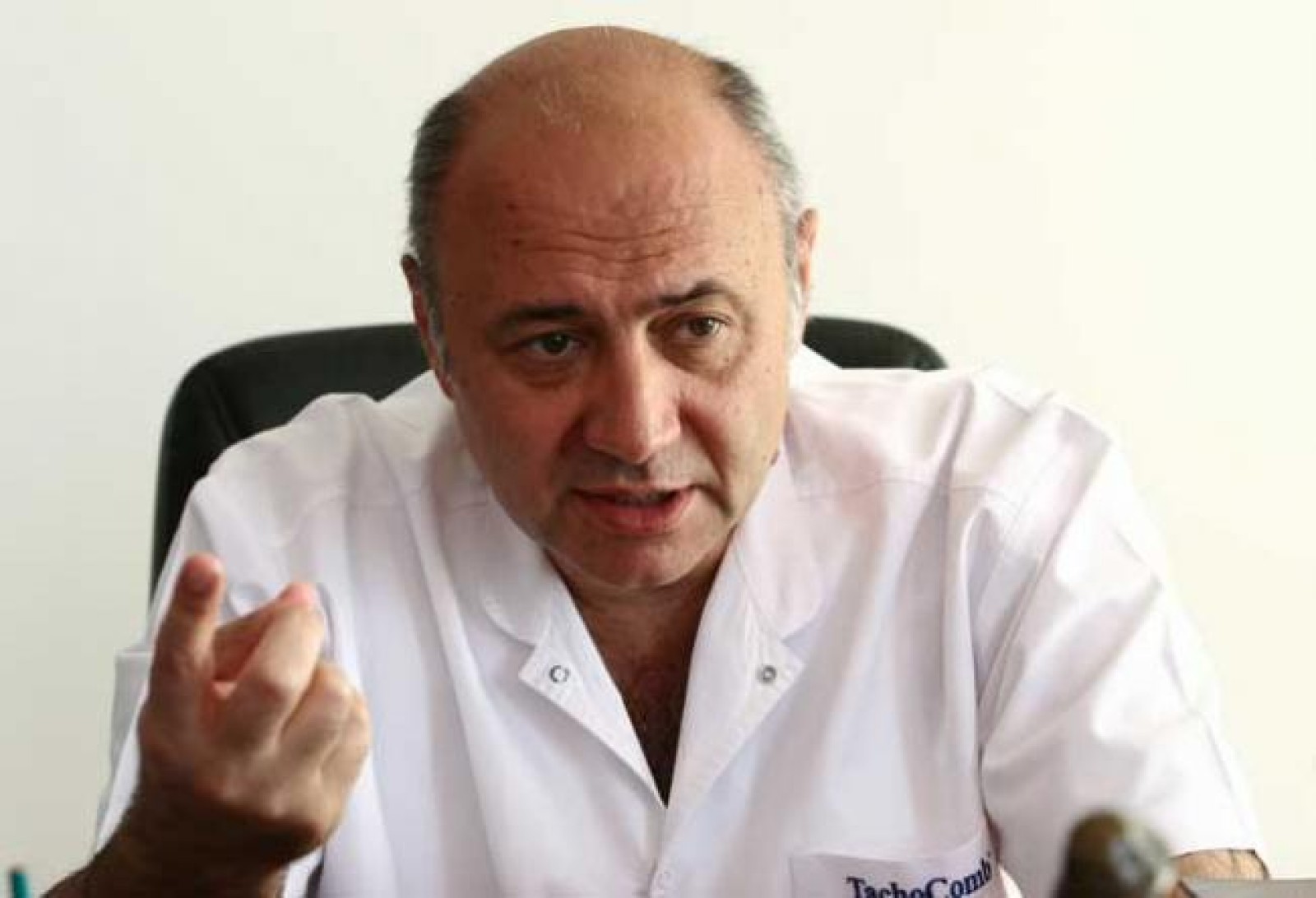 Medicul Irinel Popescu, audiat la DNA