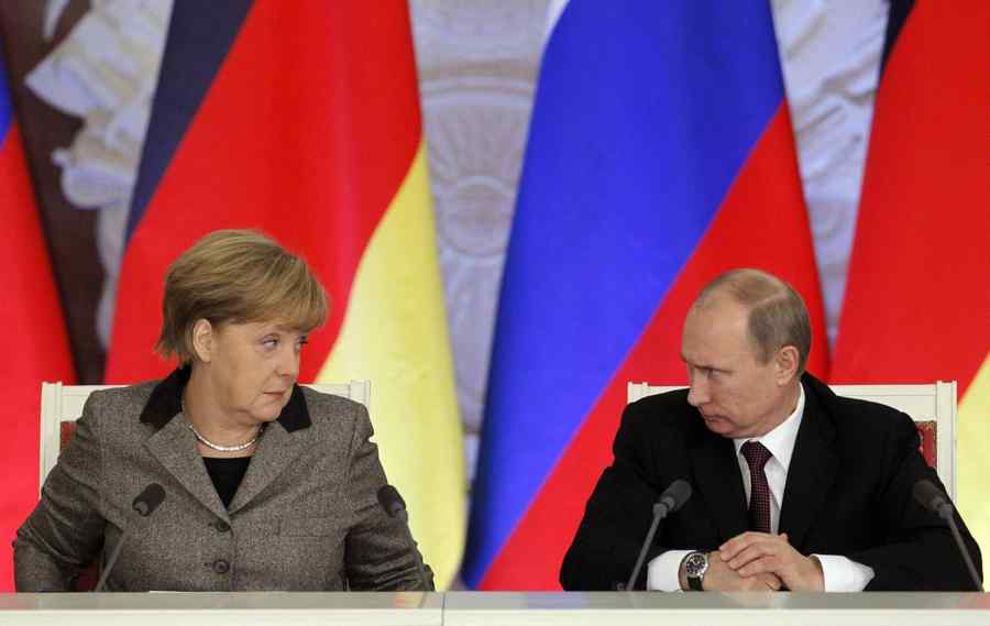 Merkel și Putin pun Siria la cale