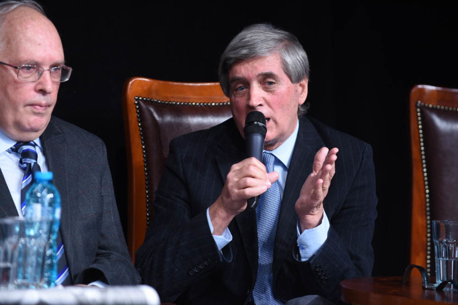 De ce durează de atât de multă vreme neînțelegerea din societate?