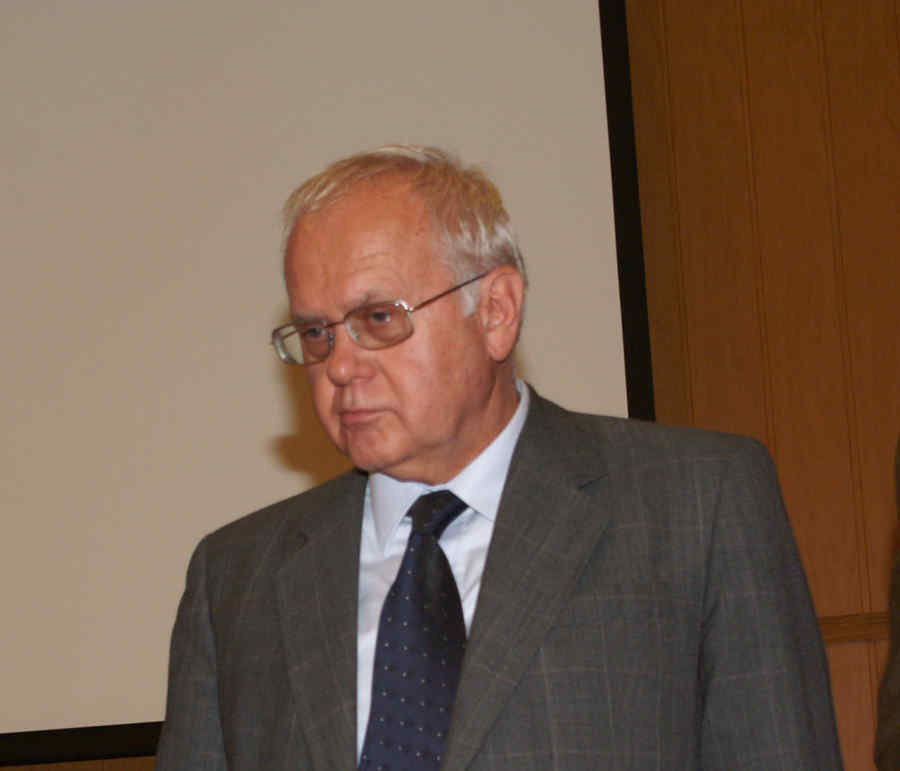 Victor Babiuc, din nou într-o funcţie publică