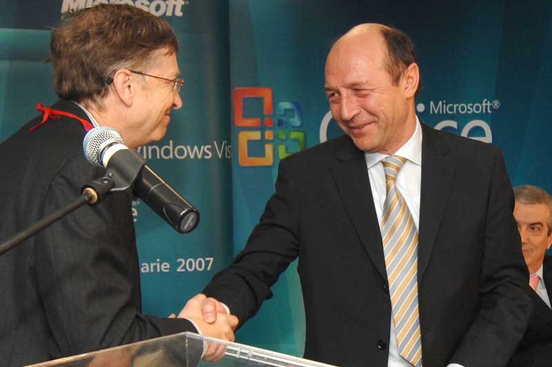 Băsescu l-a şocat pe Bill Gates