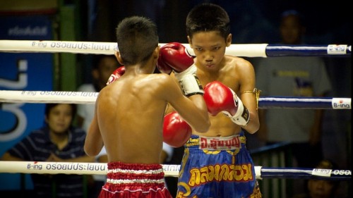 Aproximativ 30.000 de copii din Thailanda aleg să facă box, pentru a scăpa de sărăcie