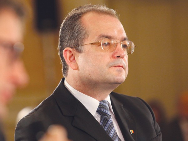 Boc şi Oltean discută la Reşiţa cu primarii PDL de Caraş Severin