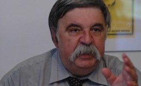 Psihiatrul Tudose: Fiul lui Florin Călinescu ar trebui îngropat cu slujbă