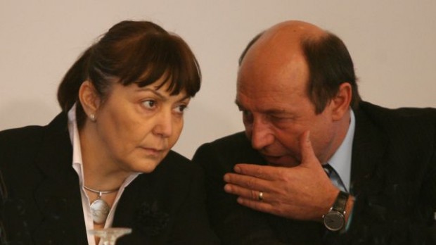 Plângere penală pe numele lui Băsescu şi al mai multor lideri PDL