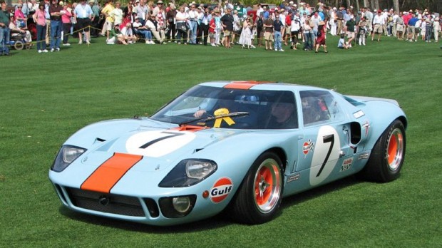 O maşină din 1968 s-a vândut la licitaţie cu 11 mil. dolari, record pentru o „americană”