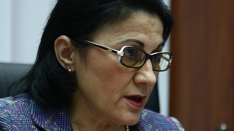 Andronescu: Adresez rugămintea preşedintelui să promulge legea privind bacalaureatul profesional