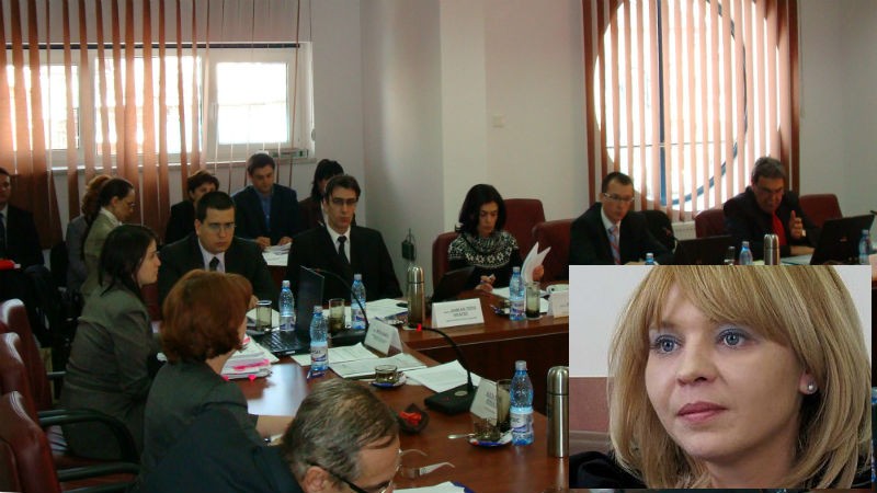 Şefa CSM a promovat-o ca secretară pe grefiera căreia i-a botezat fiica