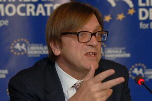 Guy Verhofstadt: UE are nevoie de disciplină fiscală, solidaritate şi creştere