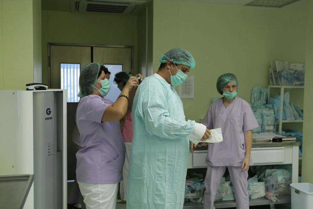 Ameninţarea sau lovirea medicilor şi a personalului medical, pedepsită cu închisoarea