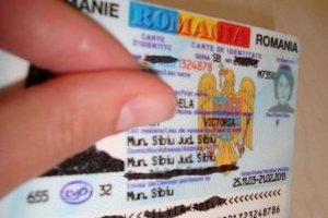 Angajații de la Evidenţa Persoanelor merg acasă la oameni să le facă buletinul