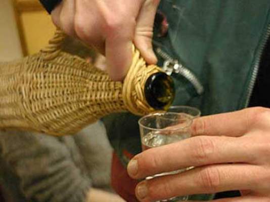 Alcoolul contrafăcut a ucis mai multe persoane în Polonia