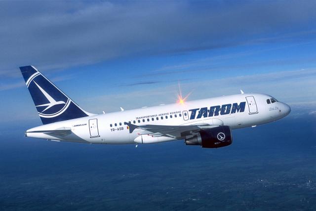 Avion Tarom, lovit de fulger la Istanbul