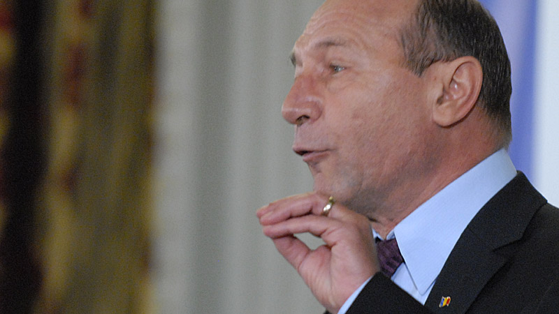 Traian Băsescu, amenințat de fața sa adevărată